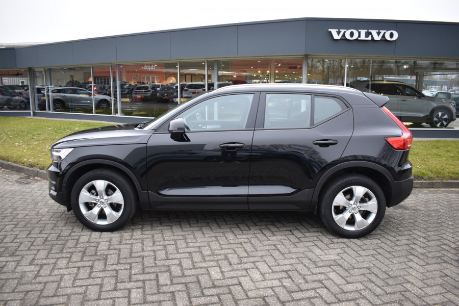 Volvo XC40 T2 129PK Automaat Business Pro | ACC | Trekhaak | Apple Carplay | Elektr. Achterklep