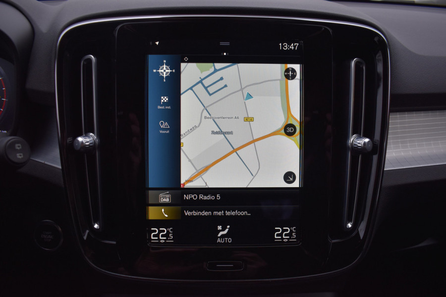 Volvo XC40 T2 129PK Automaat Business Pro | ACC | Trekhaak | Apple Carplay | Elektr. Achterklep