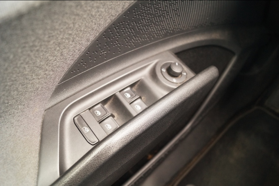 Škoda ENYAQ iV 60 180pk 62kWh -SOH90%-TREKHAAK-NAVI-ECC-PDC-