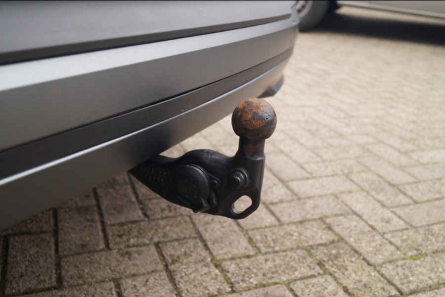 Škoda ENYAQ iV 60 180pk 62kWh -SOH90%-TREKHAAK-NAVI-ECC-PDC-