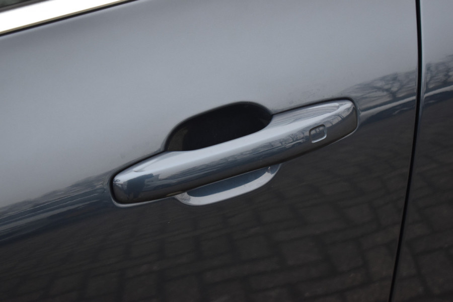 Volvo XC60 T5 AWD 250PK Automaat Momentum | Trekhaak | Leder | Stoelverwarming | Elektr. Stoel