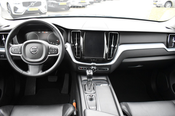 Volvo XC60 T5 AWD 250PK Automaat Momentum | Trekhaak | Leder | Stoelverwarming | Elektr. Stoel