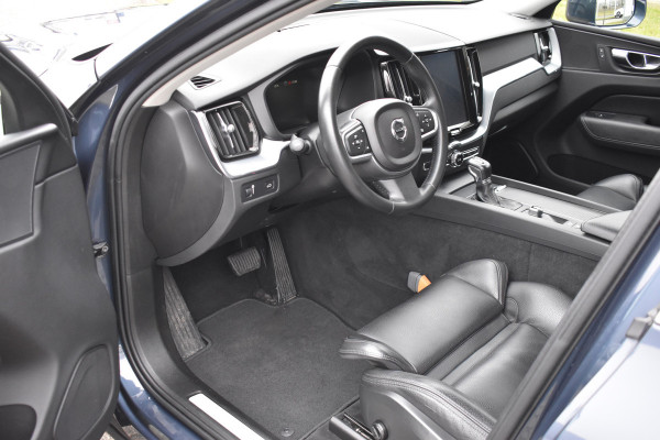 Volvo XC60 T5 AWD 250PK Automaat Momentum | Trekhaak | Leder | Stoelverwarming | Elektr. Stoel
