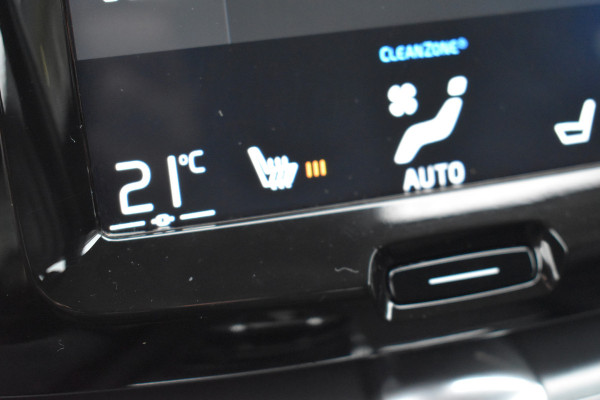 Volvo XC60 T5 AWD 250PK Automaat Momentum | Trekhaak | Leder | Stoelverwarming | Elektr. Stoel