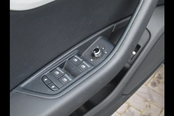 Audi A4 Avant 35 TFSI S edition | 2X S-Line | Cruise Control | Automaat | Navi | NL-Auto |