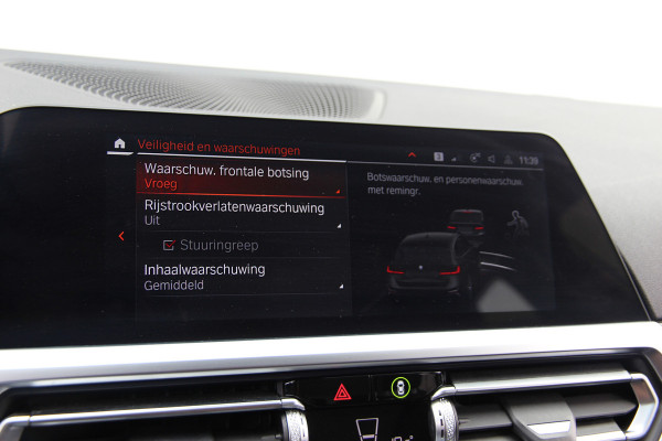 BMW 3 Serie Touring 330e Sportline | Shadow | 19 | Live cockpit