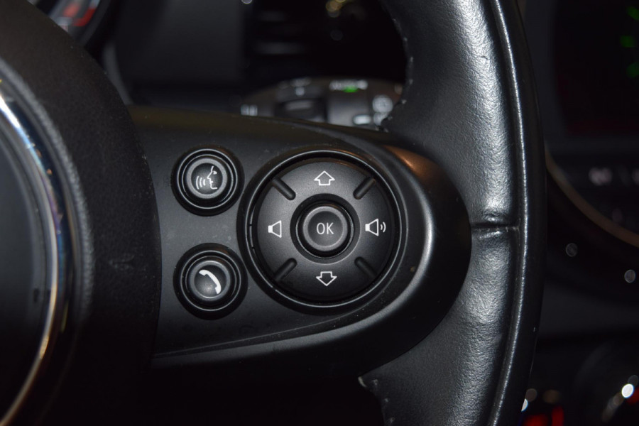 MINI Clubman 1.5 Cooper Pepper|17"|Carplay|Led|Sportstoel