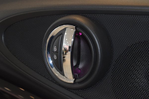 MINI Clubman 1.5 Cooper Pepper|17"|Carplay|Led|Sportstoel