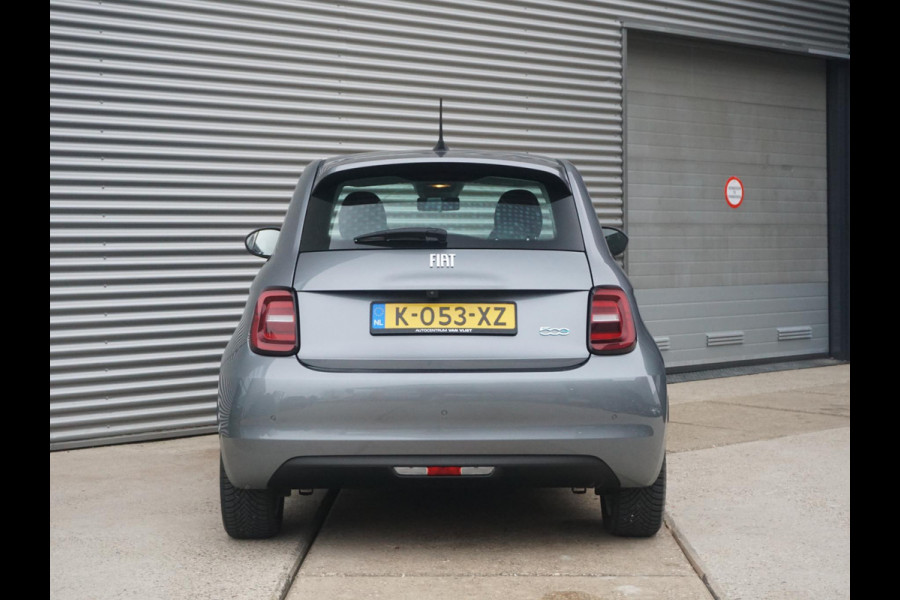 Fiat 500E Business Launch Edition 42 kWh Camera | All-season | Business Pack