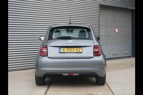 Fiat 500E Business Launch Edition 42 kWh Camera | All-season | Business Pack