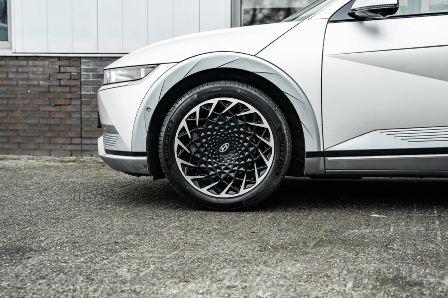 Hyundai IONIQ 5 Lounge 73kWh | Relax Pakket | Trekhaak | 20"LMV | Matte lak