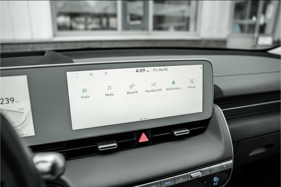 Hyundai IONIQ 5 Lounge 73kWh | Relax Pakket | Trekhaak | 20"LMV | Matte lak