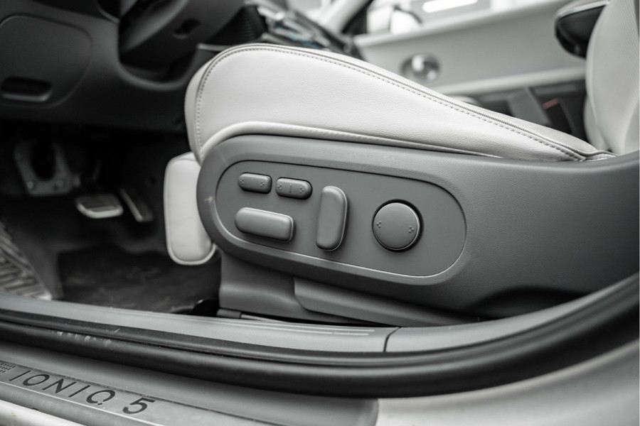 Hyundai IONIQ 5 Lounge 73kWh | Relax Pakket | Trekhaak | 20"LMV | Matte lak