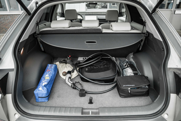 Hyundai IONIQ 5 Lounge 73kWh | Relax Pakket | Trekhaak | 20"LMV | Matte lak