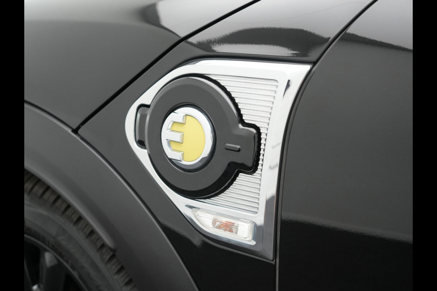 MINI Countryman 2.0 Cooper S E ALL4 Chili Plug in Hybrid 222pk PHEV | Panodak | Adaptive Cruise | Head-up Display | Carplay | LED | Lederen Sportstoelen |
