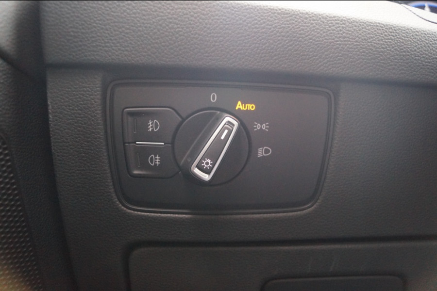 Volkswagen Passat Variant 1.5 TSI 150pk DSG R-Line Business Plus -PANO-