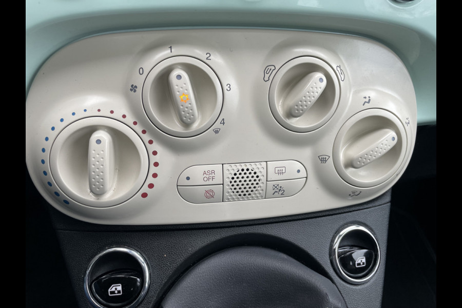 Fiat 500 0.9 TwinAir Turbo Collezione met schuif/kanteldak Airco - Cruise control - parkeersensor achter - Navigatie - Panoramadak - Schuif/kantel dak - Mistlampen voor - Licht metalen velgen 16 inch - Stuur multifunctioneel - Radio - Bluetooth - Sta