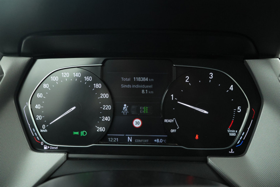 BMW 1-serie 116d High Executive 5 Deurs hb, Navigatie, Climate