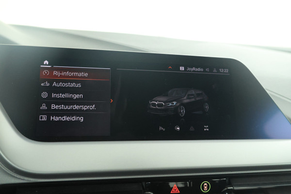 BMW 1-serie 116d High Executive 5 Deurs hb, Navigatie, Climate