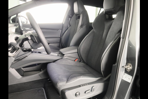 Škoda Enyaq 60 Sportline 204pk | Panoramadak | Light Band | Head up | Canton Sound | Elek. stoel | Adaptive Cruise | Blind spot