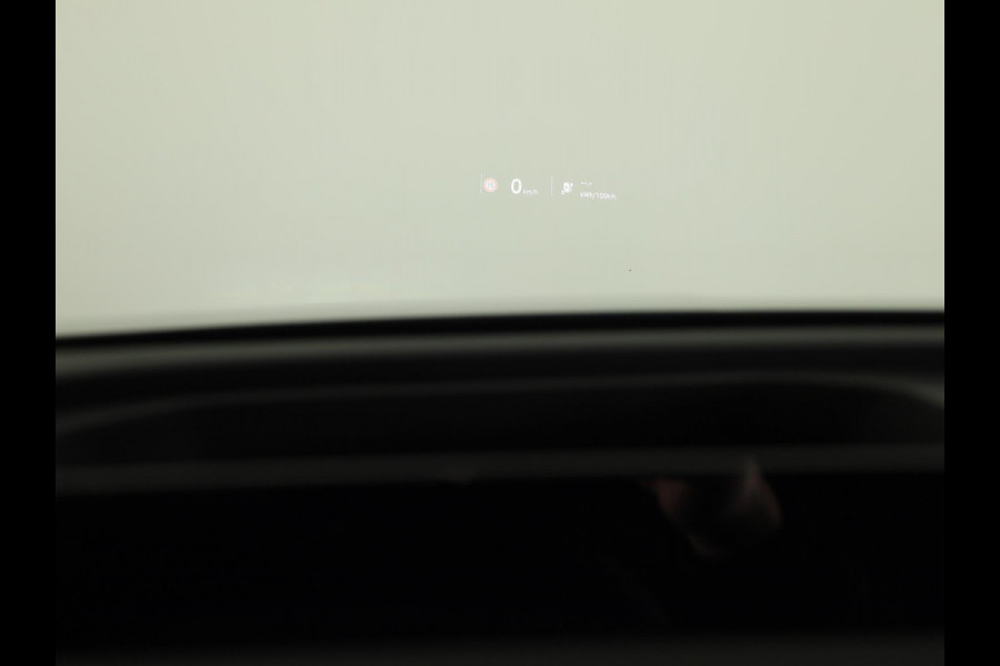 Škoda Enyaq 60 Sportline 204pk | Panoramadak | Light Band | Head up | Canton Sound | Elek. stoel | Adaptive Cruise | Blind spot