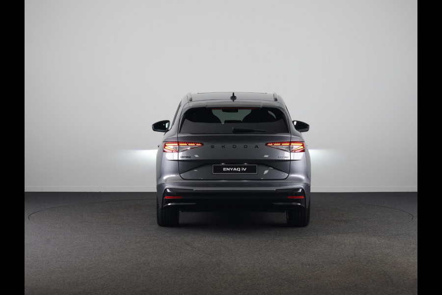 Škoda Enyaq 60 Sportline 204pk | Panoramadak | Light Band | Head up | Canton Sound | Elek. stoel | Adaptive Cruise | Blind spot