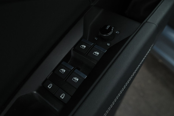 Audi Q4 e-tron 40 S edition 77 kWh Leer, Virtual, Climate, Trekhaak,