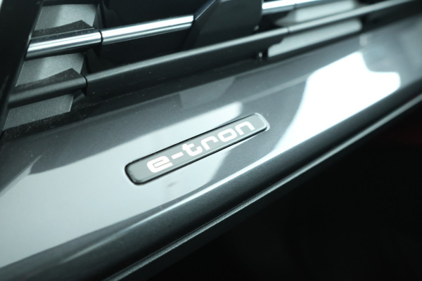 Audi Q4 e-tron 40 S edition 77 kWh Leer, Virtual, Climate, Trekhaak,