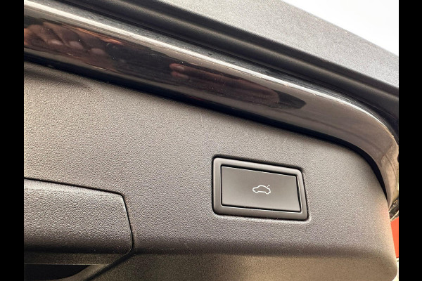 Volkswagen ID.4 Pro 77 kWh | SOH: 90,7% | Style-Pack Interior | Trekhaak | Climate | Adaptive CC | LED | Navi |