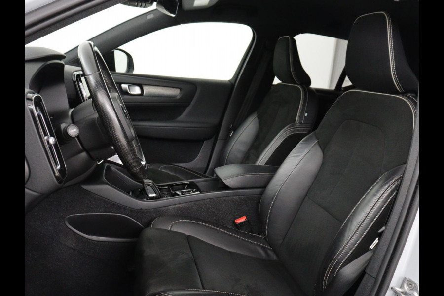 Volvo XC40 1.5 T4 Plug-in hybrid R Design | Leder/Alcantara | Carplay | Navigatie | Parkeerverwarming | Keyless | Cruise control | Parkeerhulp | Climate control | Full LED | PHEV