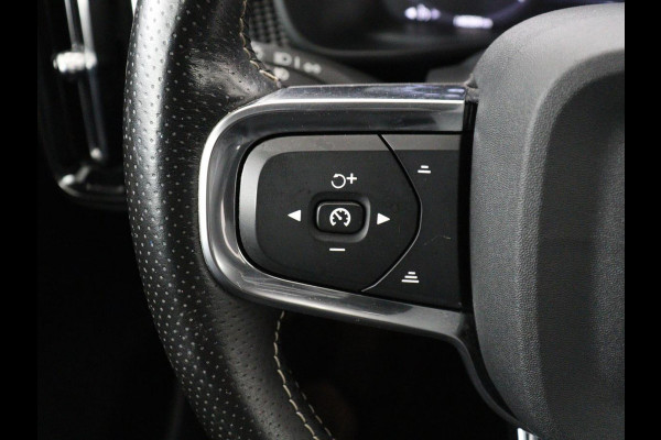 Volvo XC40 1.5 T4 Plug-in hybrid R Design | Leder/Alcantara | Carplay | Navigatie | Parkeerverwarming | Keyless | Cruise control | Parkeerhulp | Climate control | Full LED | PHEV