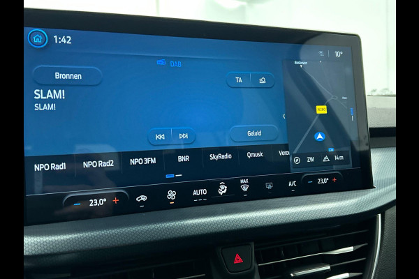 Ford FOCUS Wagon 1.0 EcoBoost Hybrid Active Airco ECC Navi Carplay PDC Voor en achter Full LED 17"LM Velgen Cruise Control