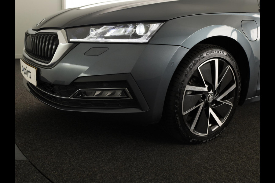 Škoda Octavia Combi 1.4 TSI iV PHEV Business Edition Plus 204pk | Navigatie | Head up Display | ELektrisch verstelbare stoelen met geheugen | Parkeercamera