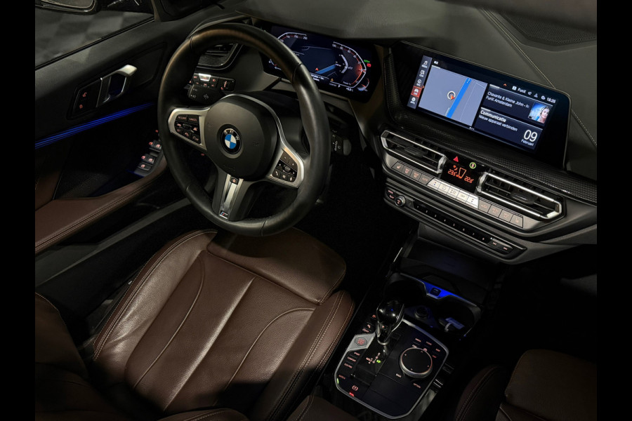 BMW 1-serie 118i M Sport | PANORAMADAK | MEMORY|KEYLESS | SFEERVERLICHTING|LED|FABRIEKSGARANTIE