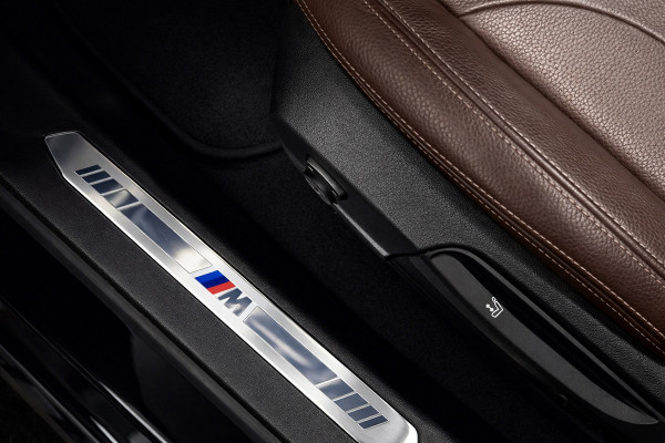 BMW 1-serie 118i M Sport | PANORAMADAK | MEMORY|KEYLESS | SFEERVERLICHTING|LED|FABRIEKSGARANTIE