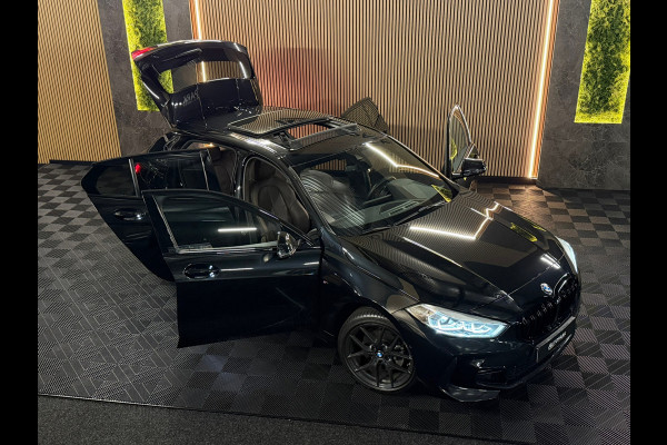 BMW 1-serie 118i M Sport | PANORAMADAK | MEMORY|KEYLESS | SFEERVERLICHTING|LED|FABRIEKSGARANTIE