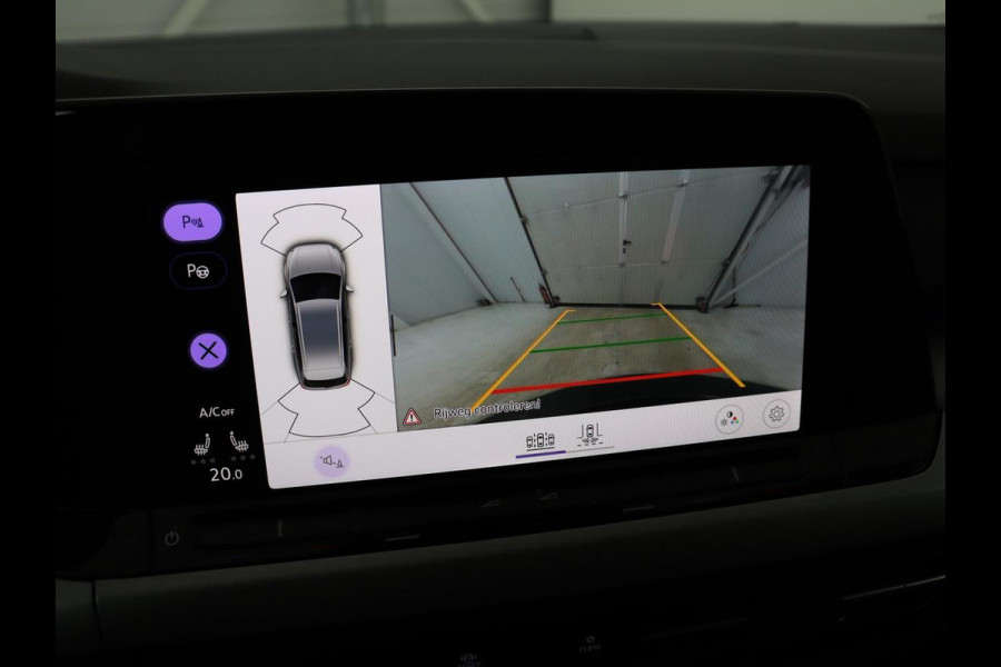 Volkswagen Golf 1.0 eTSI Life | Stoelverwarming | Camera | Massage | Carplay | Memory | Navigatie | Full LED | Sfeerverlichting | Adaptive cruise