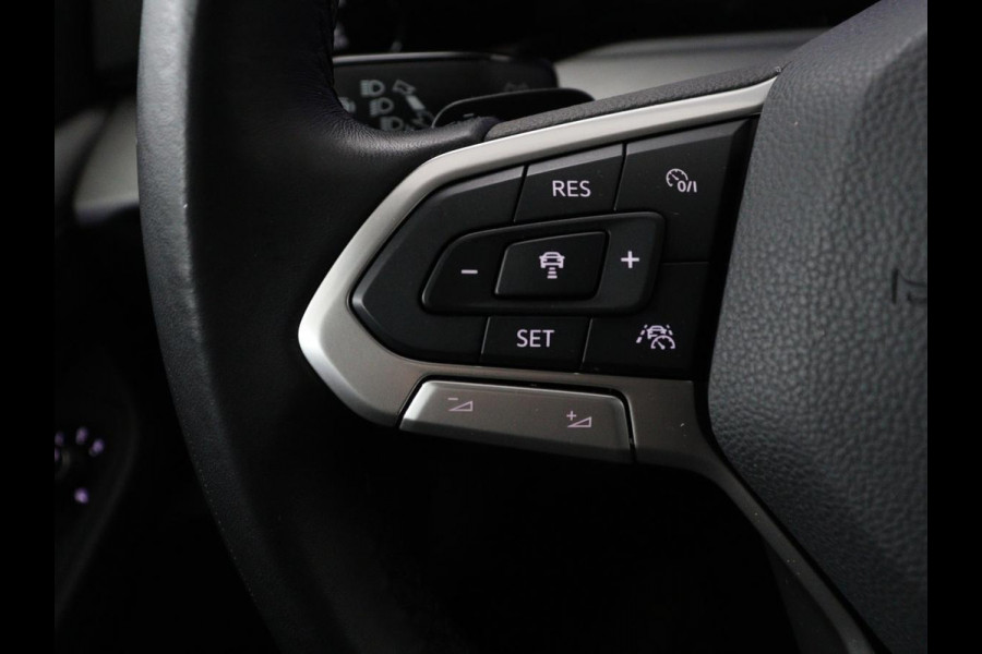 Volkswagen Golf 1.0 eTSI Life | Stoelverwarming | Camera | Massage | Carplay | Memory | Navigatie | Full LED | Sfeerverlichting | Adaptive cruise