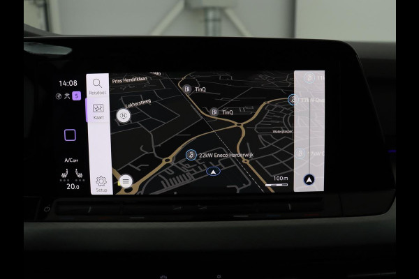 Volkswagen Golf 1.0 eTSI Life | Stoelverwarming | Camera | Massage | Carplay | Memory | Navigatie | Full LED | Sfeerverlichting | Adaptive cruise