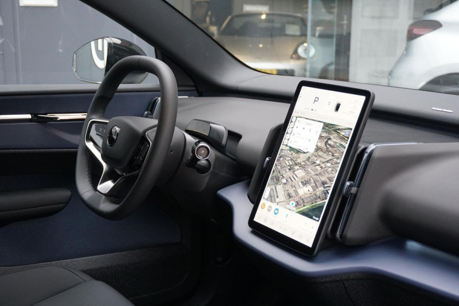 Volvo EX30 Single Motor Extended Range Plus 69 kWh * NIEUWSTAAT * + HARMAN KARDON / PARELMOER LAK
