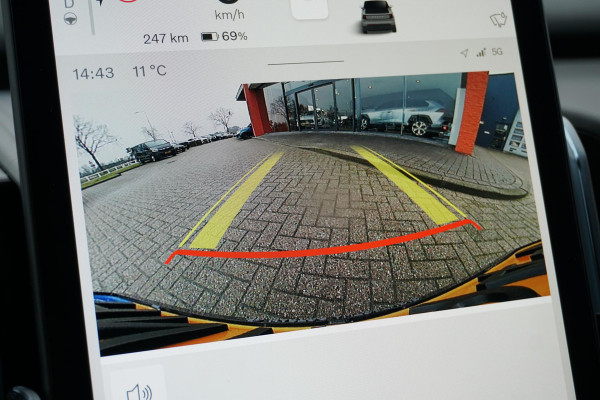 Volvo EX30 Single Motor Extended Range Plus 69 kWh * NIEUWSTAAT * + HARMAN KARDON / PARELMOER LAK