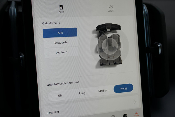 Volvo EX30 Single Motor Extended Range Plus 69 kWh * NIEUWSTAAT * + HARMAN KARDON / PARELMOER LAK