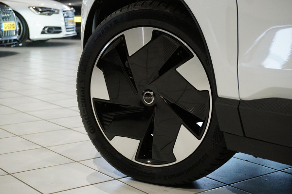 Volvo EX30 Single Motor Extended Range Plus 69 kWh * NIEUWSTAAT * + HARMAN KARDON / PARELMOER LAK
