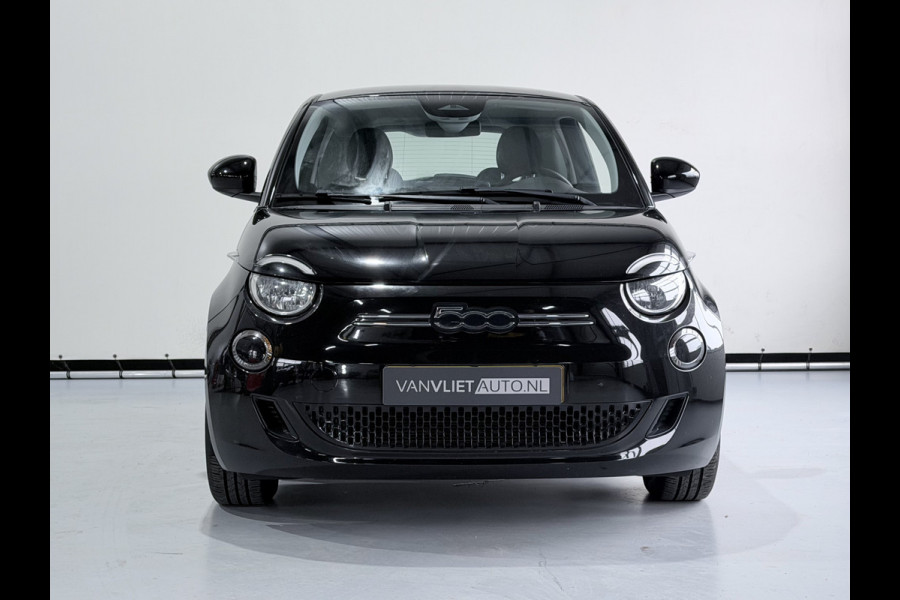 Fiat 500E Urban 42 kWh Climate controle / Apple carplay