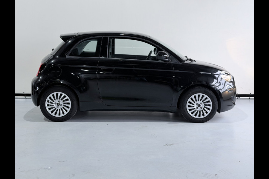 Fiat 500E Urban 42 kWh Climate controle / Apple carplay
