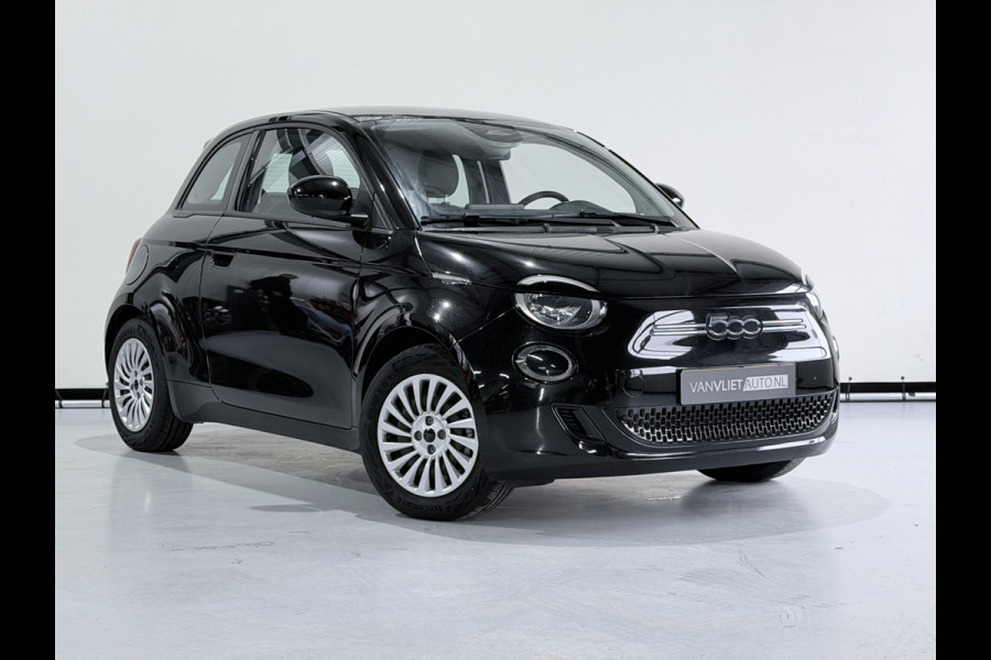 Fiat 500E Urban 42 kWh Climate controle / Apple carplay