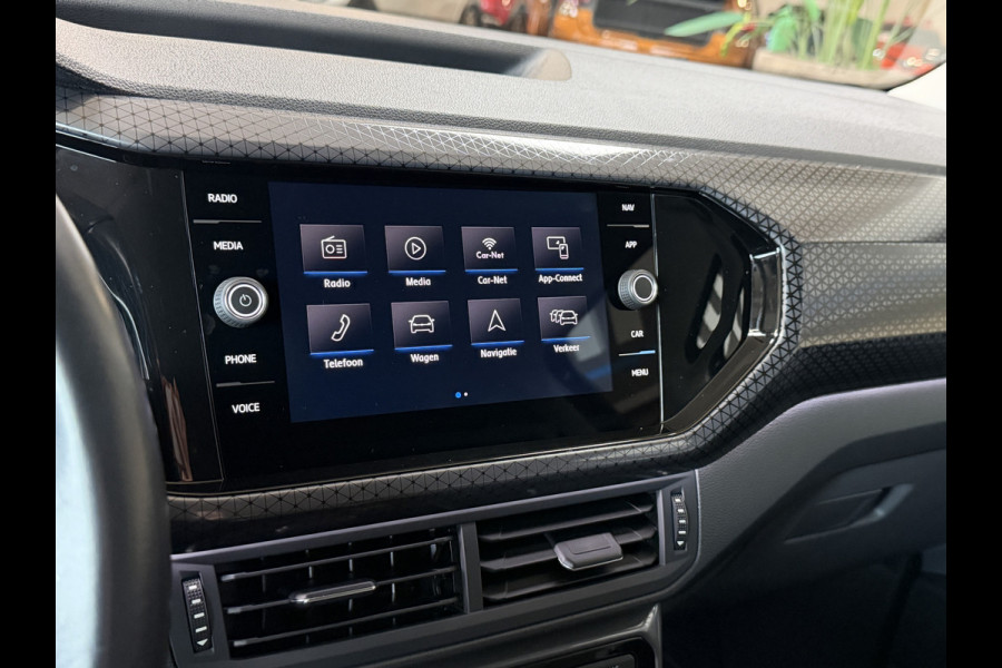 Volkswagen T-Cross 1.0 TSI AUT Style | Navi | Beats | Camera | 17 " | PDC V+A | Dode hoek | 100% Volkswagen dealer onderhouden!