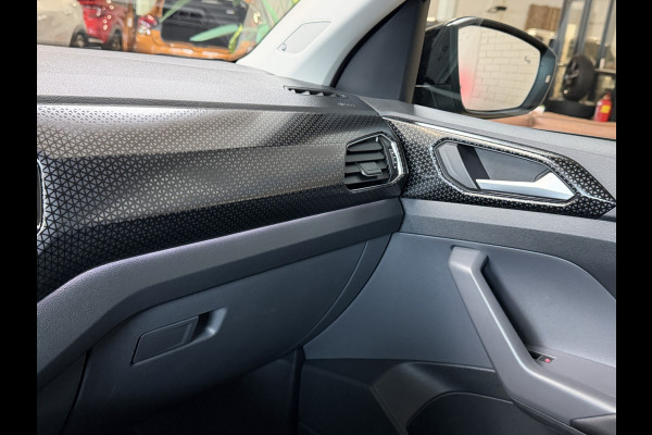 Volkswagen T-Cross 1.0 TSI AUT Style | Navi | Beats | Camera | 17 " | PDC V+A | Dode hoek | 100% Volkswagen dealer onderhouden!