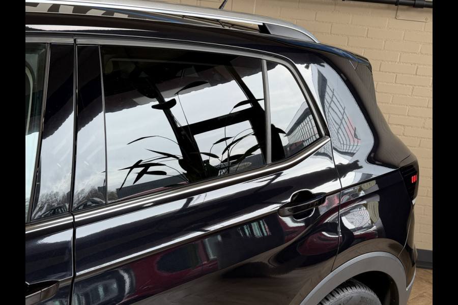 Volkswagen T-Cross 1.0 TSI AUT Style | Navi | Beats | Camera | 17 " | PDC V+A | Dode hoek | 100% Volkswagen dealer onderhouden!