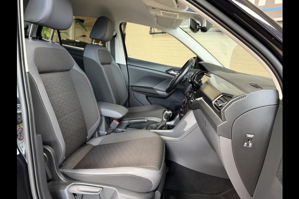Volkswagen T-Cross 1.0 TSI AUT Style | Navi | Beats | Camera | 17 " | PDC V+A | Dode hoek | 100% Volkswagen dealer onderhouden!
